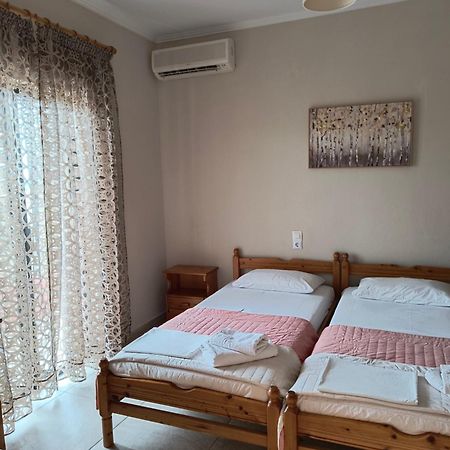 Kostas Christos Rooms Ammoudia Esterno foto