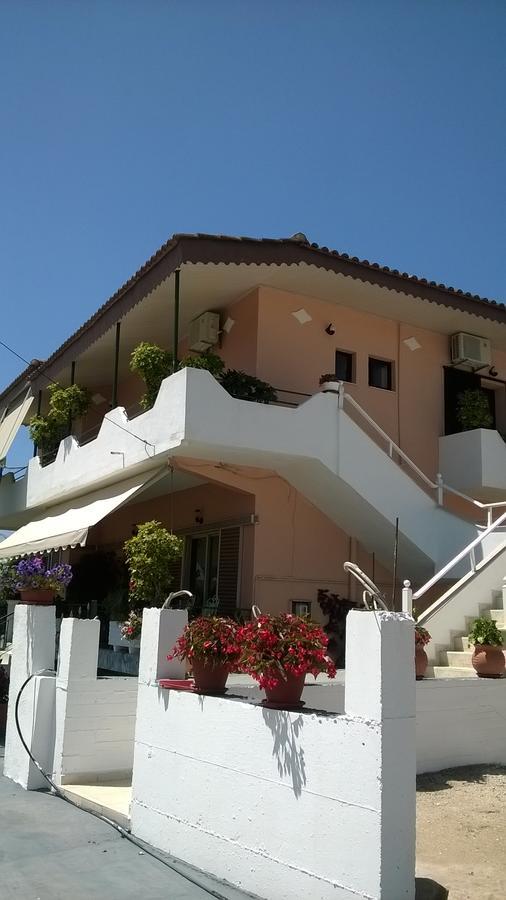 Kostas Christos Rooms Ammoudia Esterno foto